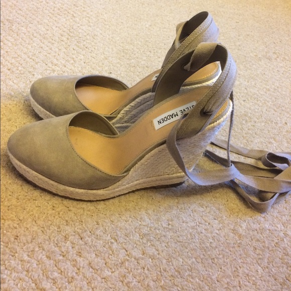 Steve Madden wedges - Picture 2 of 6